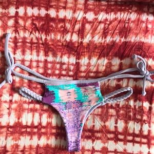 Brazilian bikini bottoms